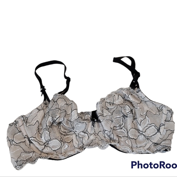 Victoria secret unlined lace demi bra 34C - Picture 1 of 15